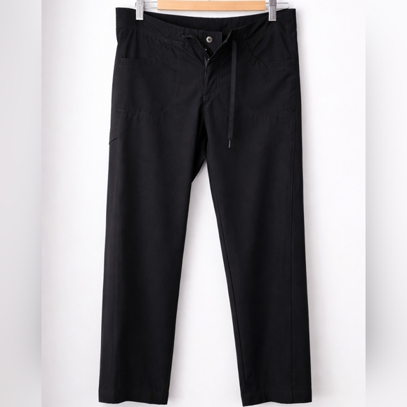 Patagonia Pants - Patagonia Black Capri Pants Women’s Size 8 Lightweight Outdoor Hiking